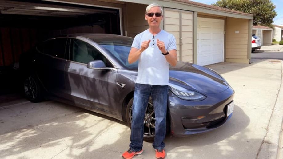 »Wie Alex Rusch den Tesla 3 beurteilt« – »Alex Rusch Mini-Show«, Folge 2